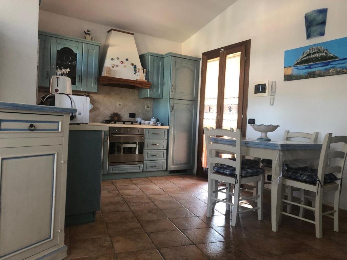 Villa Peonia Budoni Buitenkant foto