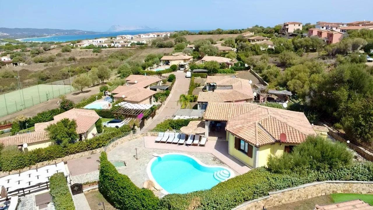 Villa Peonia Budoni Buitenkant foto