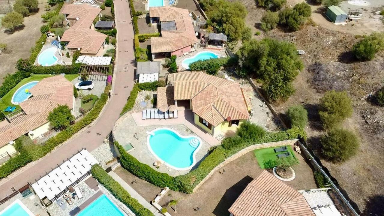 Villa Peonia Budoni Buitenkant foto